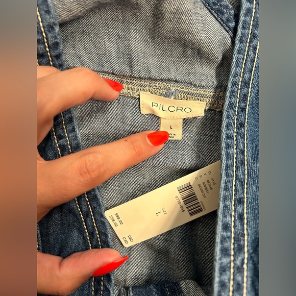 🆕 NWT Anthropologie Pilcro Coastal Cutoff V-Neck Denim Top - Picture 5 of 9